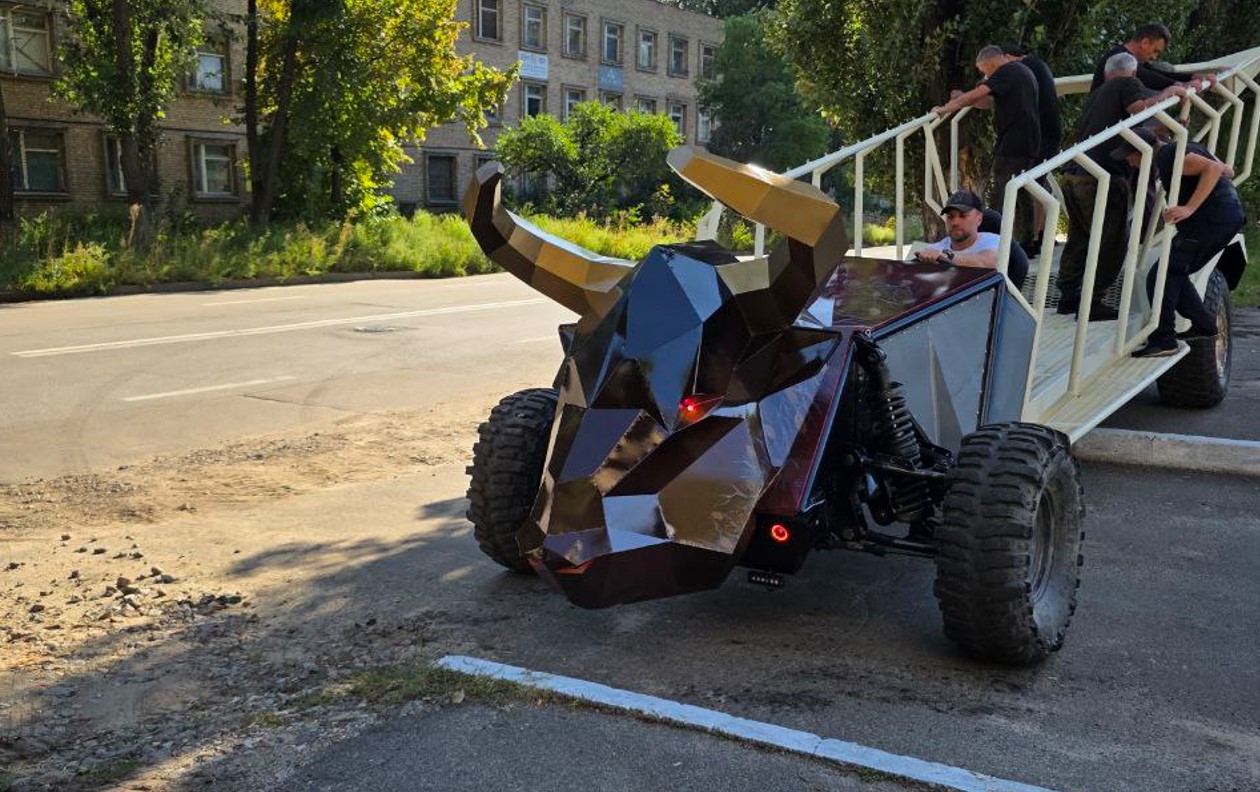 Monster Buggy Bull